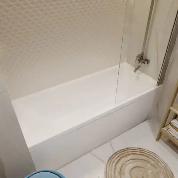 Ванна 1500х700 АУРА на каркасе без экрана, без сифона (Тритон)