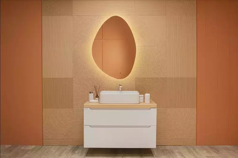 Зеркало 700Х1000 Lucas-ТХ (подсветка, бесконтактный сенсор) (СЗ)