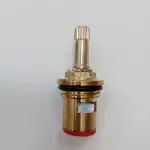 Кран-букса керамика 1/2, 20 шлицов, с резьбой под юбку (Е045-20) EDENY